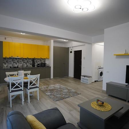 Alemar Sunny Apartment นาโวดาริ ภายนอก รูปภาพ