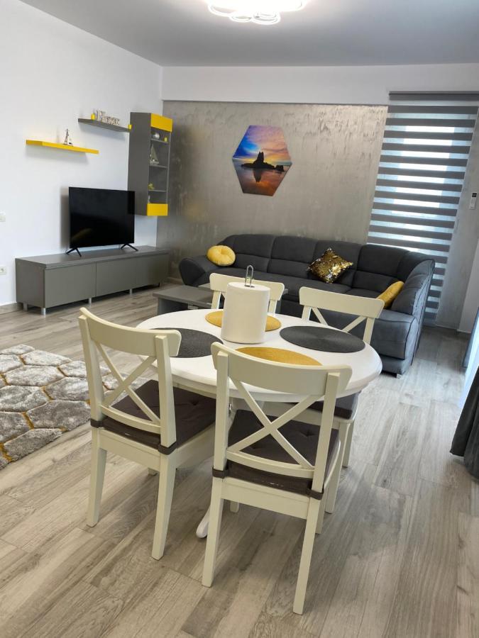Alemar Sunny Apartment นาโวดาริ ภายนอก รูปภาพ
